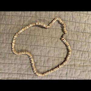 Hippie era shell necklace vintage